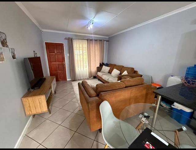 2 BEDROOM TOWNHOUSE FOR SALE IN THE REEDS